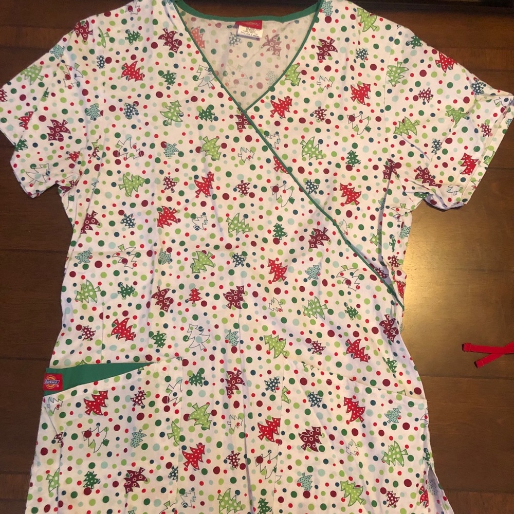 Dickies Christmas Scrub Top